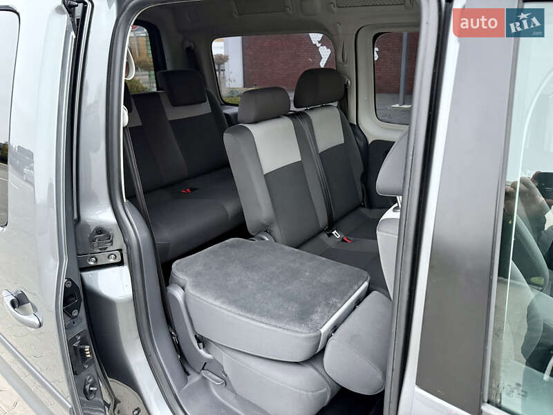 Минивэн Volkswagen Caddy 2012 в Луцке