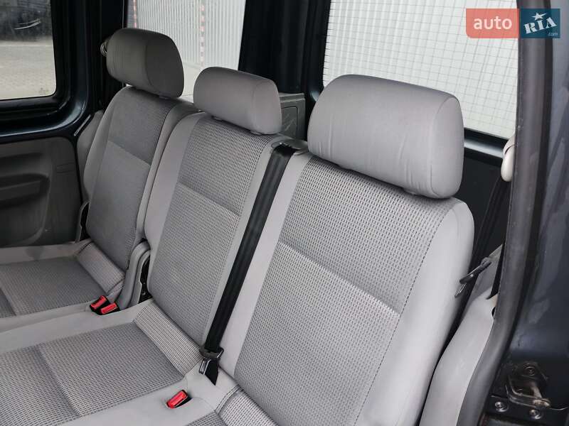 Мінівен Volkswagen Caddy 2006 в Олександрії