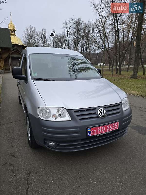 Мінівен Volkswagen Caddy 2009 в Києві