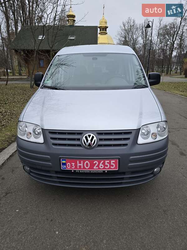 Мінівен Volkswagen Caddy 2009 в Києві