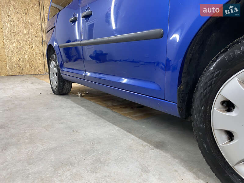 Мінівен Volkswagen Caddy 2005 в Тернополі