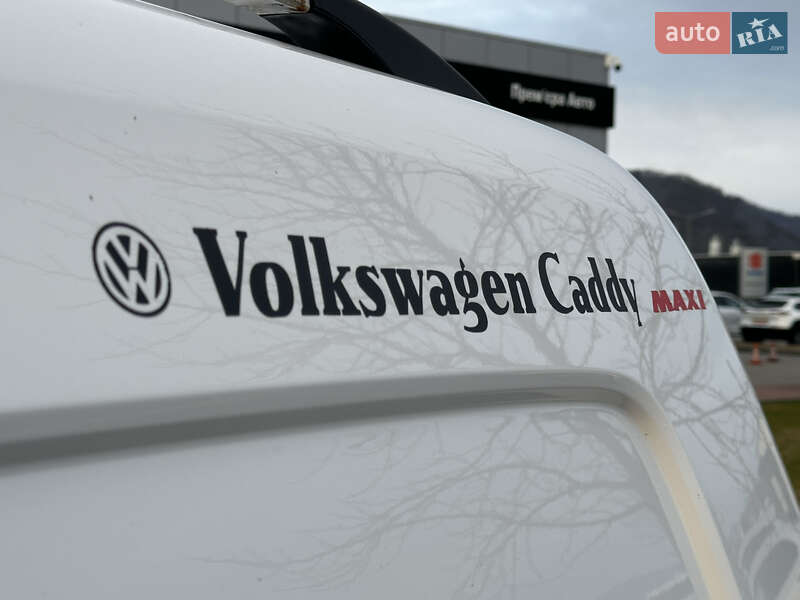 Вантажопасажирський фургон Volkswagen Caddy 2016 в Мукачевому