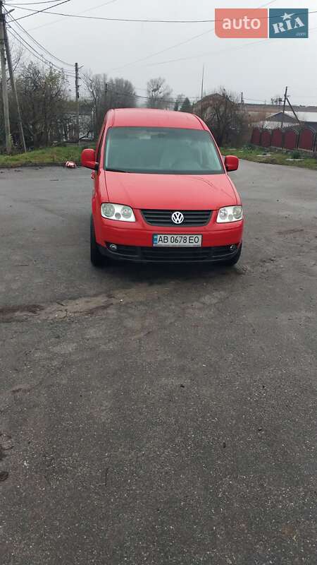 Минивэн Volkswagen Caddy 2010 в Виннице