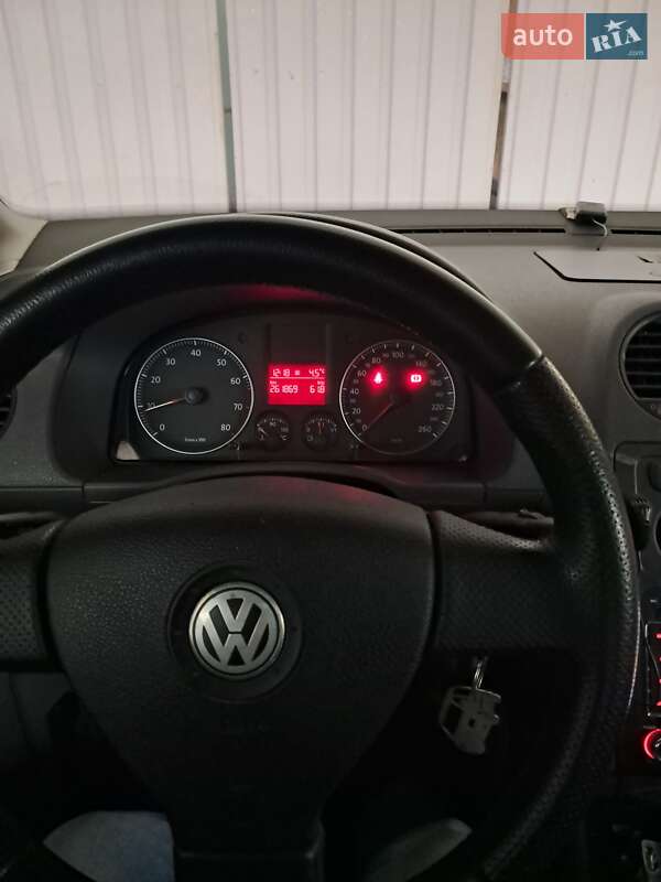 Минивэн Volkswagen Caddy 2010 в Полтаве