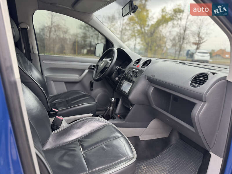 Мінівен Volkswagen Caddy 2006 в Ужгороді