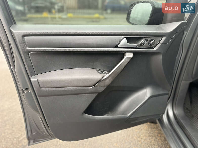 Мінівен Volkswagen Caddy 2016 в Києві фото 15 Мінівен Volkswagen Caddy 2016 в Києві