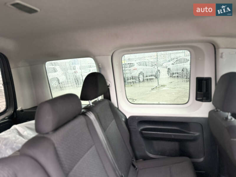 Мінівен Volkswagen Caddy 2016 в Києві фото 21 Мінівен Volkswagen Caddy 2016 в Києві