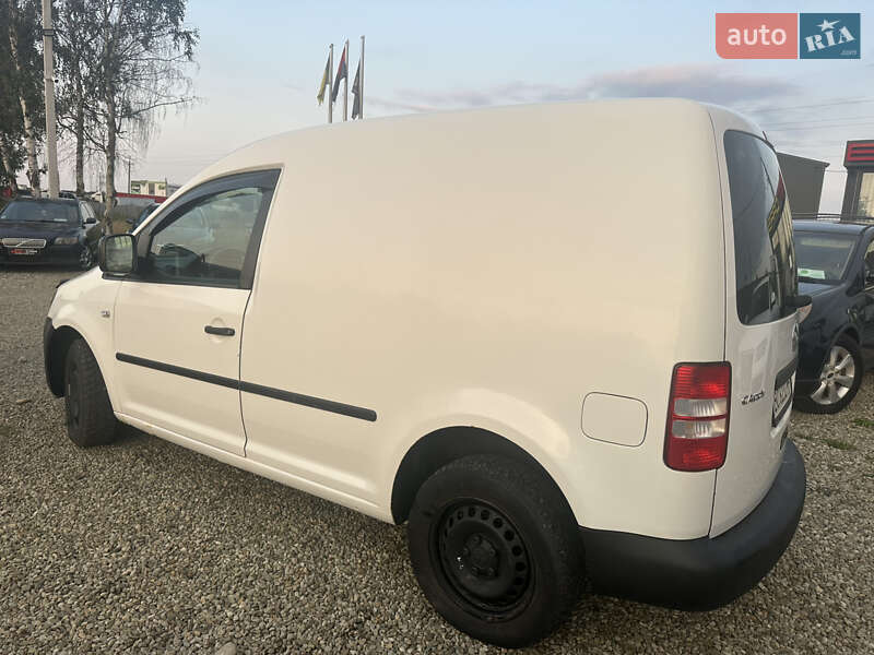 Грузовой фургон Volkswagen Caddy 2014 в Ивано-Франковске