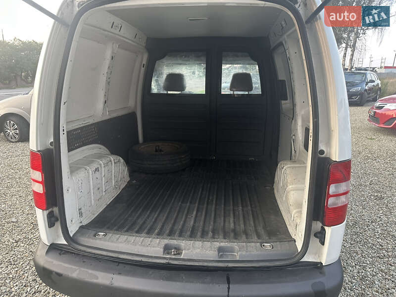 Грузовой фургон Volkswagen Caddy 2014 в Ивано-Франковске