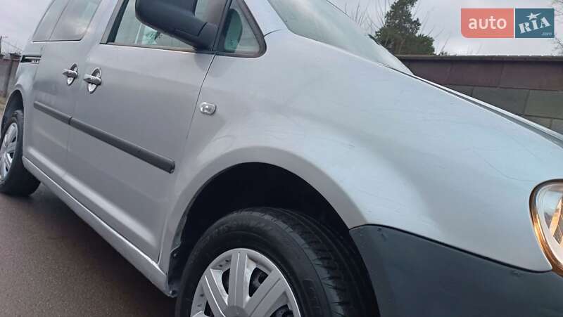 Минивэн Volkswagen Caddy 2006 в Сарнах