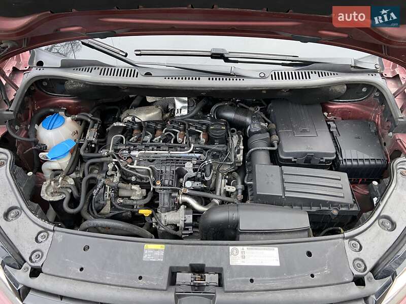 Мінівен Volkswagen Caddy 2014 в Києві