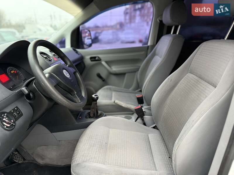Минивэн Volkswagen Caddy 2006 в Киеве
