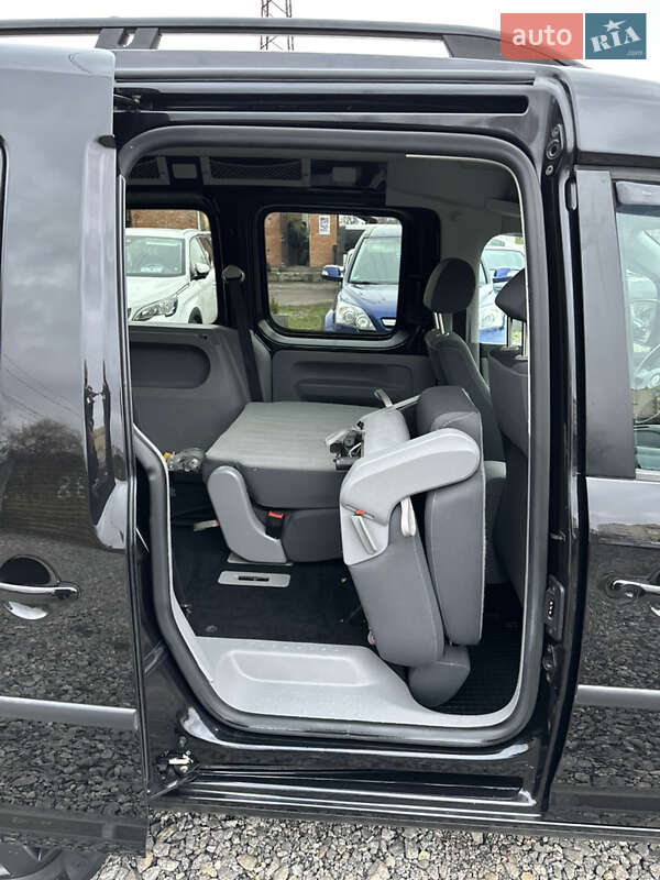 Минивэн Volkswagen Caddy 2010 в Виннице фото 28 Минивэн Volkswagen Caddy 2010 в Виннице