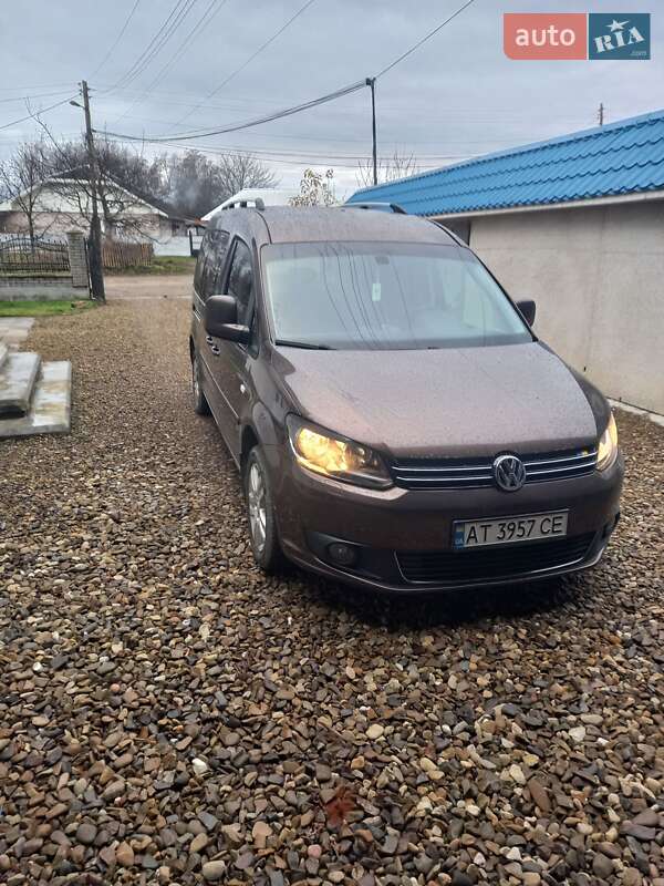 Минивэн Volkswagen Caddy 2011 в Вижнице