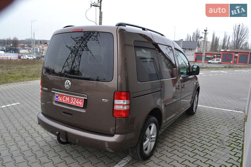 Минивэн Volkswagen Caddy 2011 в Виннице