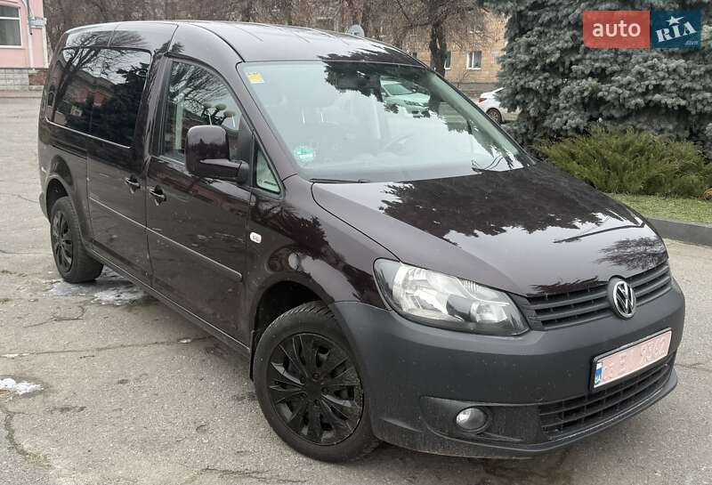 Volkswagen Caddy 2011