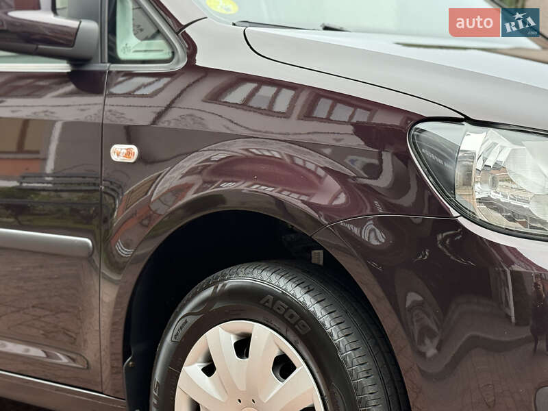 Мінівен Volkswagen Caddy 2013 в Стрию