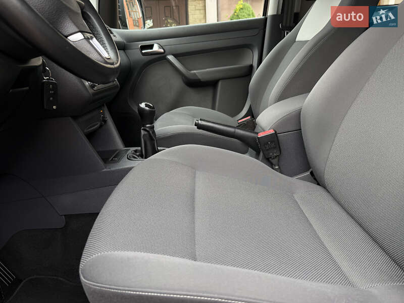 Мінівен Volkswagen Caddy 2013 в Стрию