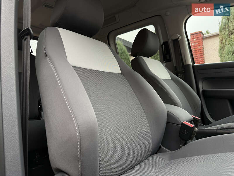 Мінівен Volkswagen Caddy 2013 в Стрию