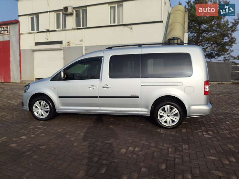 Минивэн Volkswagen Caddy 2012 в Черновцах