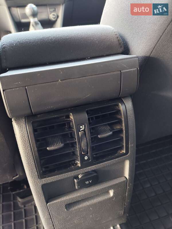 Минивэн Volkswagen Caddy 2012 в Черновцах