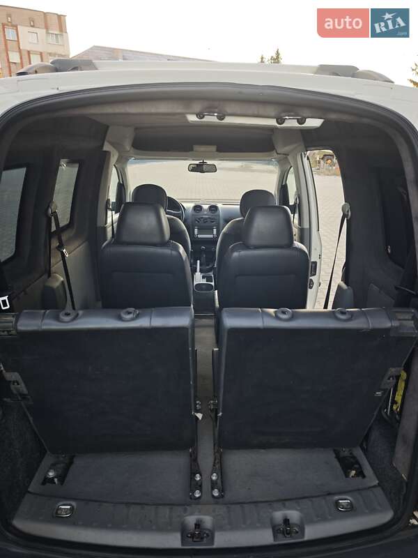 Минивэн Volkswagen Caddy 2008 в Ровно фото 24 Минивэн Volkswagen Caddy 2008 в Ровно