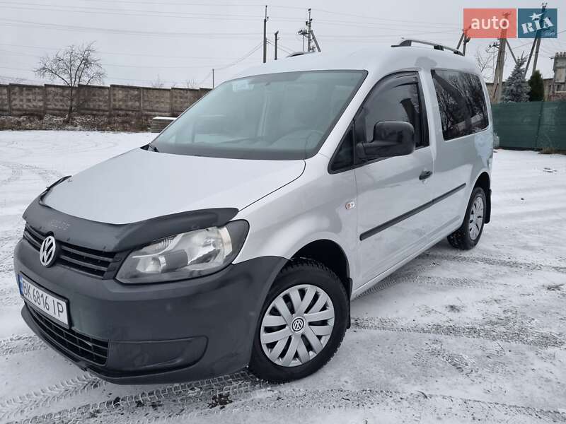 Volkswagen Caddy 2011