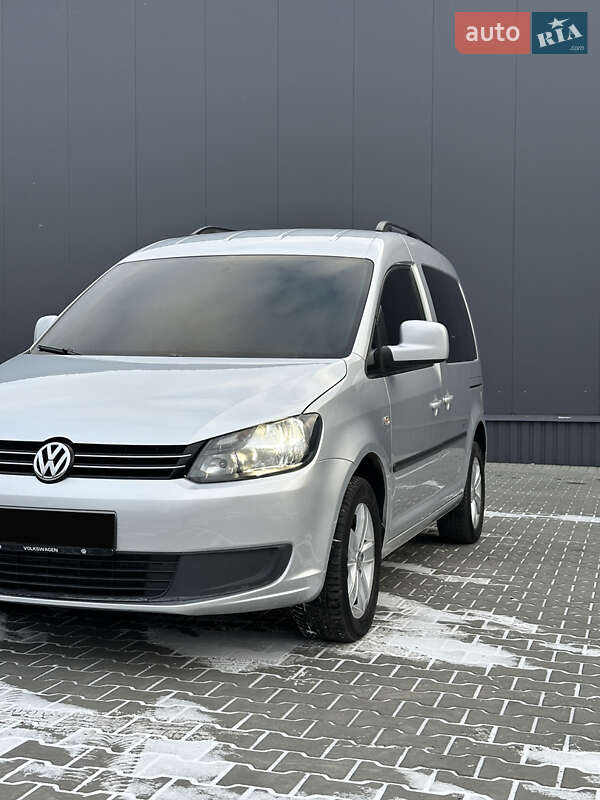 Мінівен Volkswagen Caddy 2015 в Кропивницькому