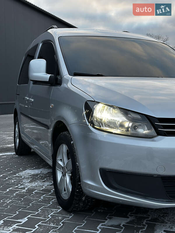 Мінівен Volkswagen Caddy 2015 в Кропивницькому