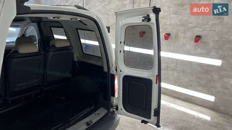 Мінівен Volkswagen Caddy 2008 в Рівному