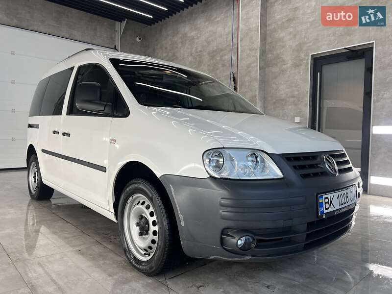 Мінівен Volkswagen Caddy 2008 в Рівному