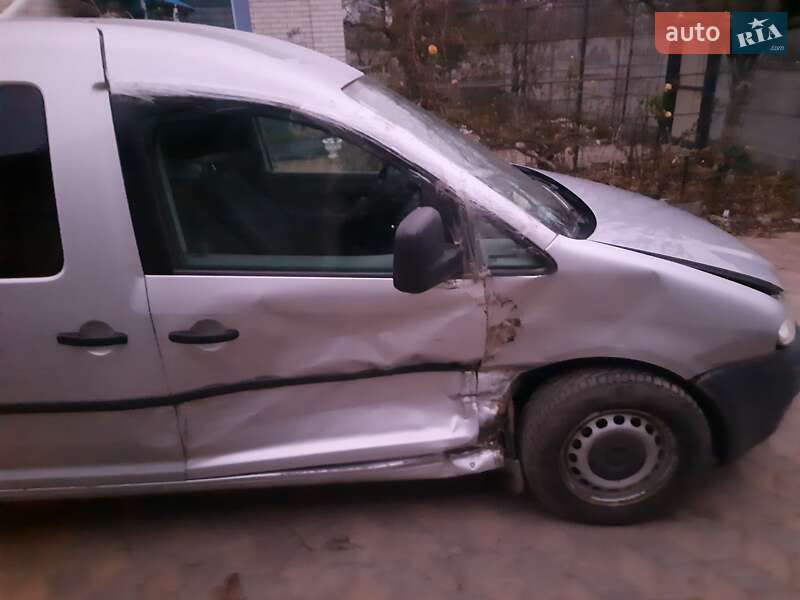 Мінівен Volkswagen Caddy 2010 в Носівці