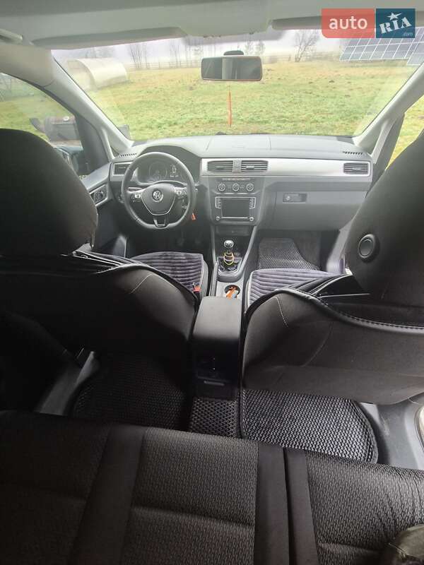 Мінівен Volkswagen Caddy 2016 в Рокитному