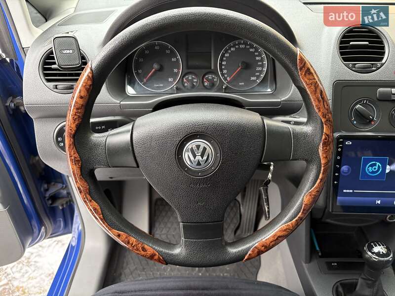 Минивэн Volkswagen Caddy 2006 в Судовой Вишне