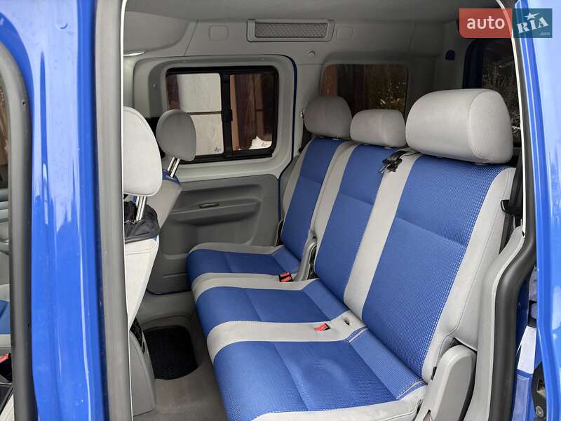 Минивэн Volkswagen Caddy 2006 в Судовой Вишне