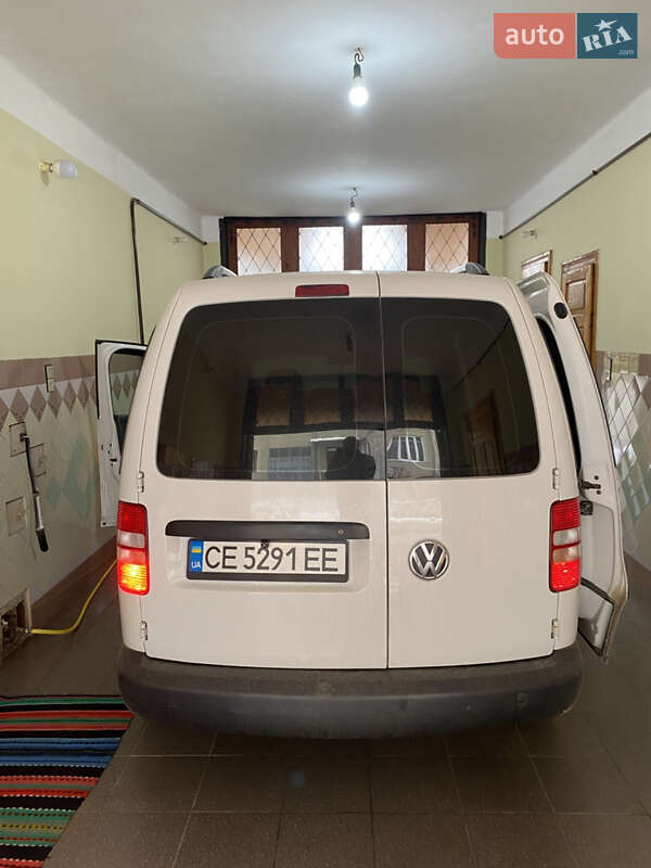 Мінівен Volkswagen Caddy 2011 в Чернівцях