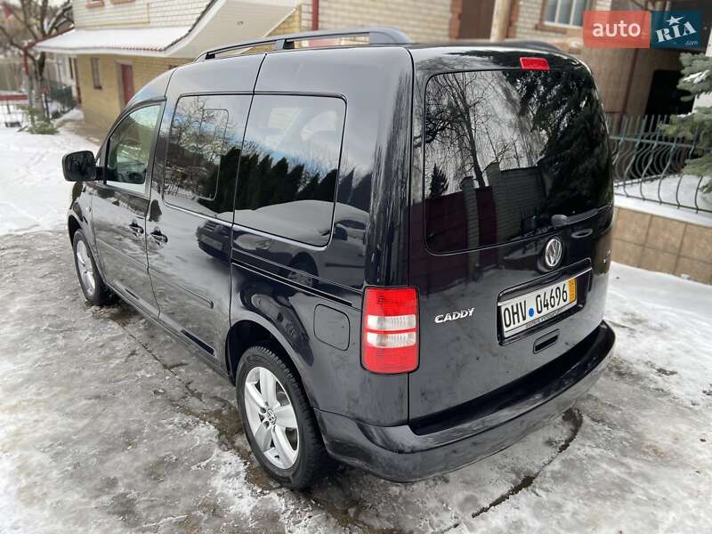 Мінівен Volkswagen Caddy 2014 в Києві