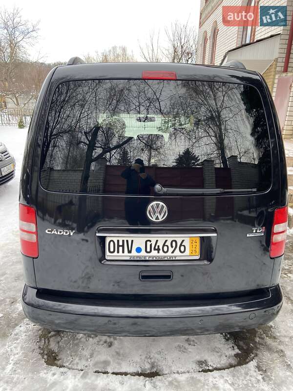 Мінівен Volkswagen Caddy 2014 в Києві
