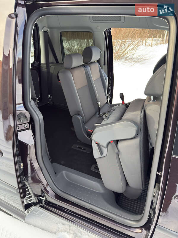 Минивэн Volkswagen Caddy 2012 в Бучаче