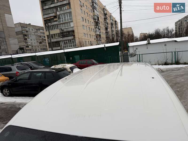 Вантажний фургон Volkswagen Caddy 2010 в Харкові