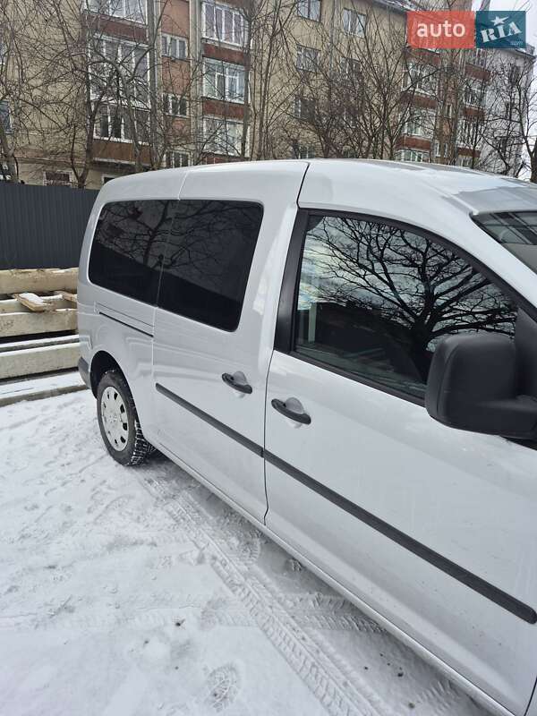 Мінівен Volkswagen Caddy 2011 в Івано-Франківську