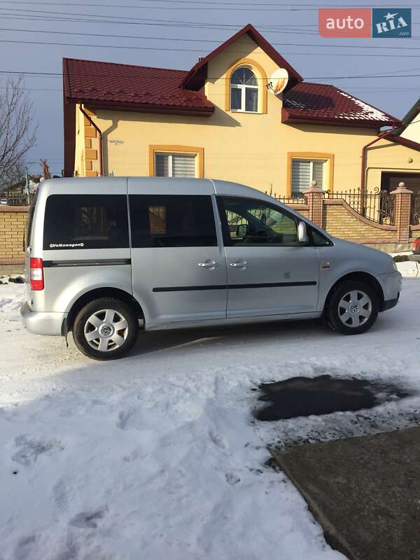 Мінівен Volkswagen Caddy 2010 в Заліщиках