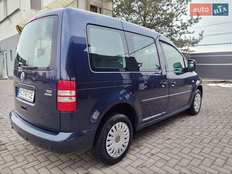 Мінівен Volkswagen Caddy 2012 в Чернівцях