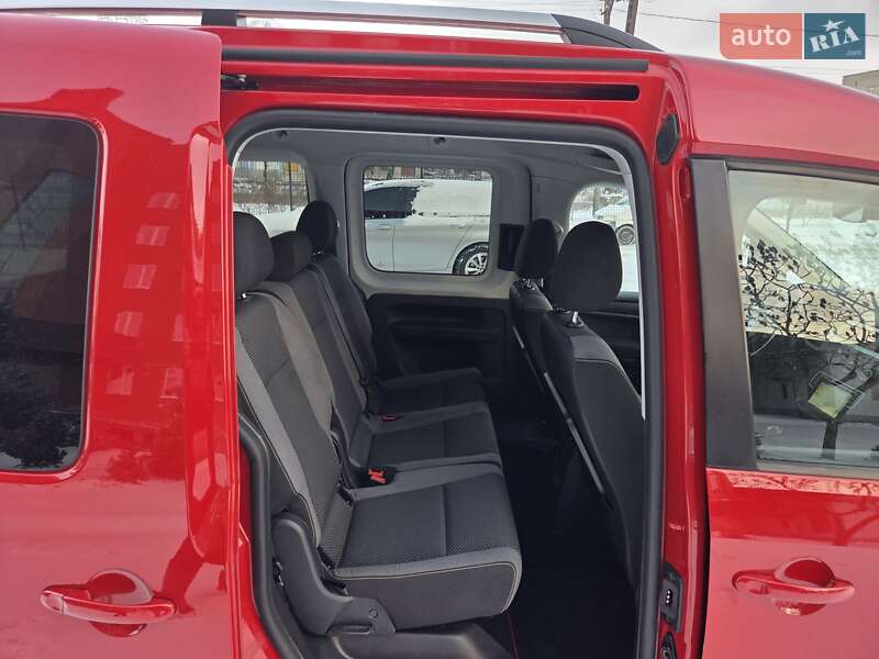 Минивэн Volkswagen Caddy 2019 в Нововолынске