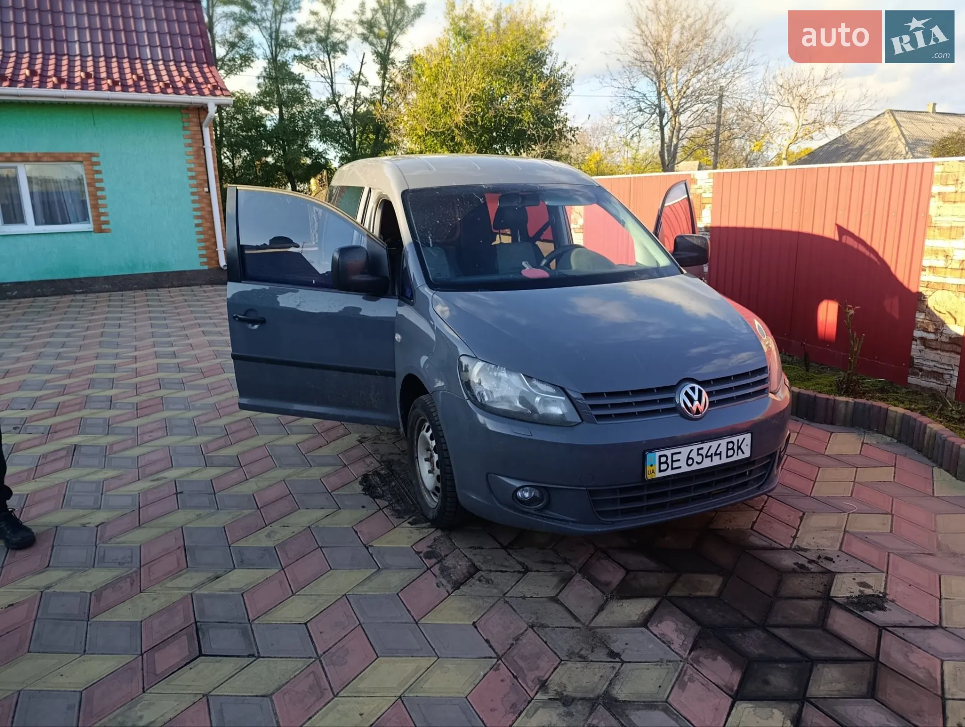 2011 Volkswagen Caddy - фото 1