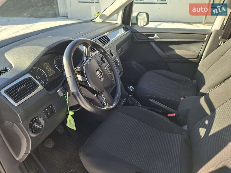 Минивэн Volkswagen Caddy 2015 в Луцке