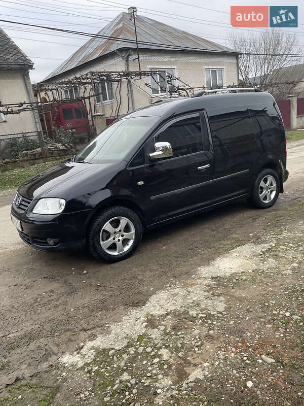 Минивэн Volkswagen Caddy 2004 в Виноградове