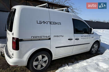 Вантажний фургон Volkswagen Caddy 2016 в Бучі