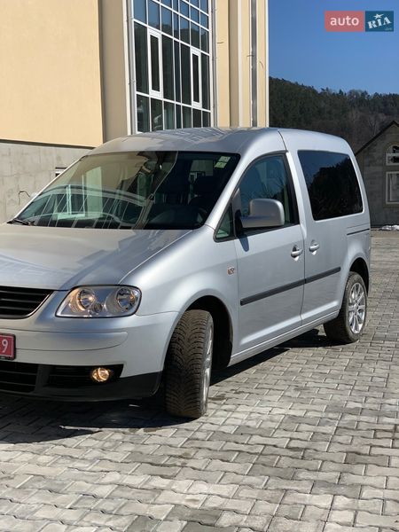 Минивэн Volkswagen Caddy 2009 в Кременце