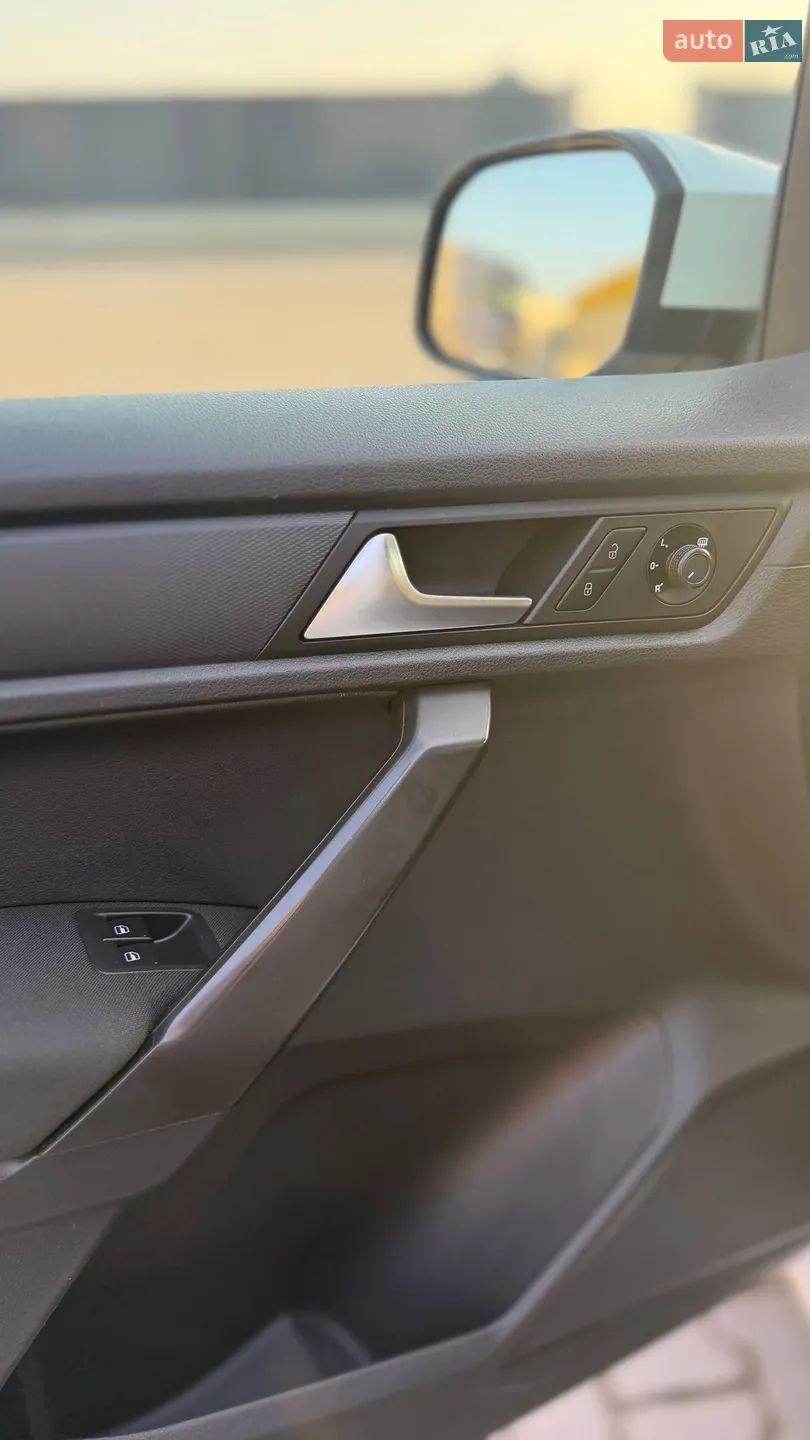 2018 Volkswagen Caddy - мініатюра 12